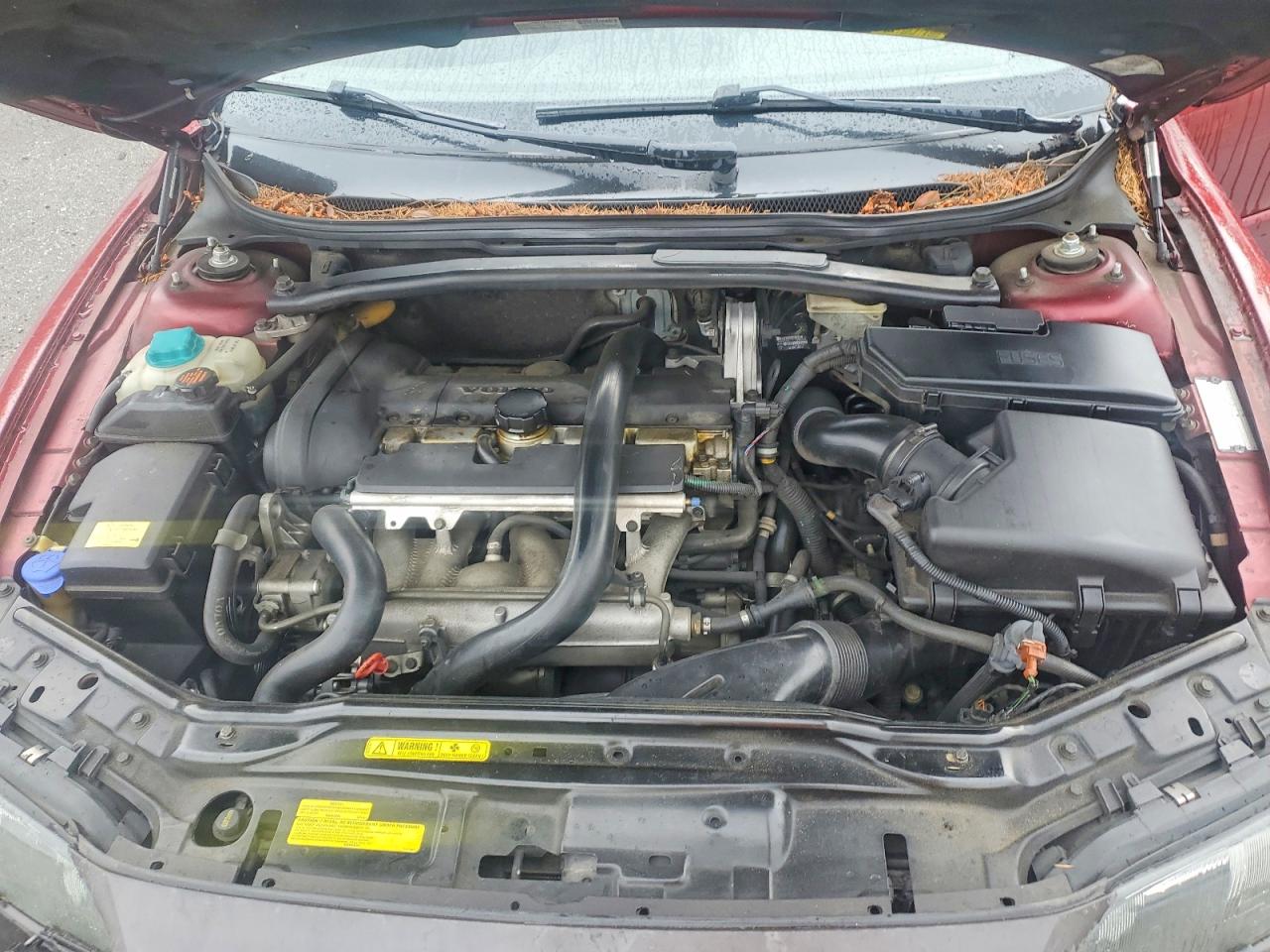 2003 VOLVO XC70