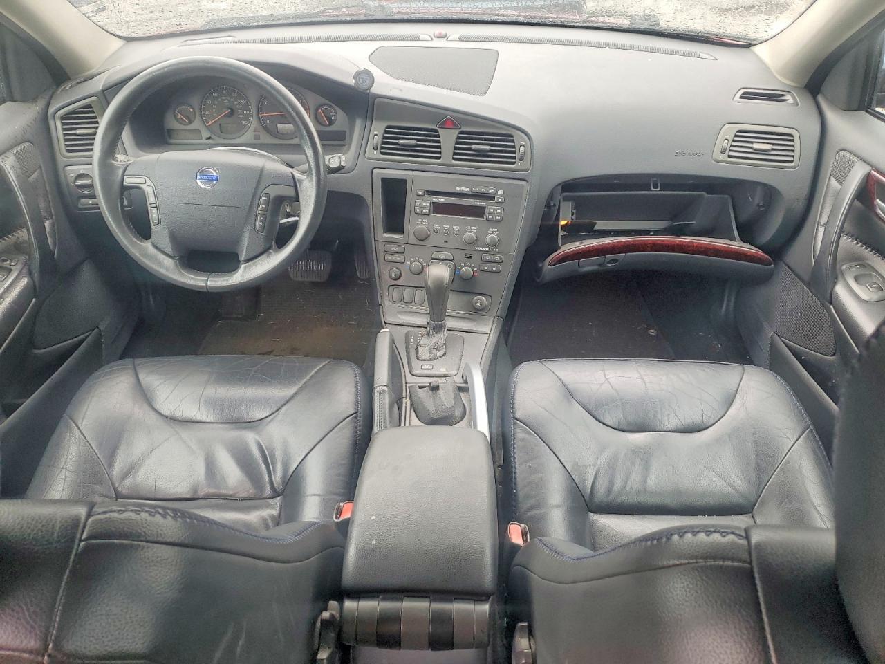 2003 VOLVO XC70