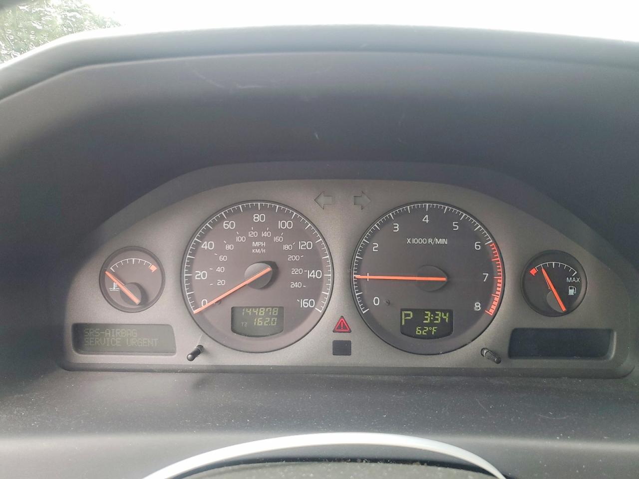 2003 VOLVO XC70