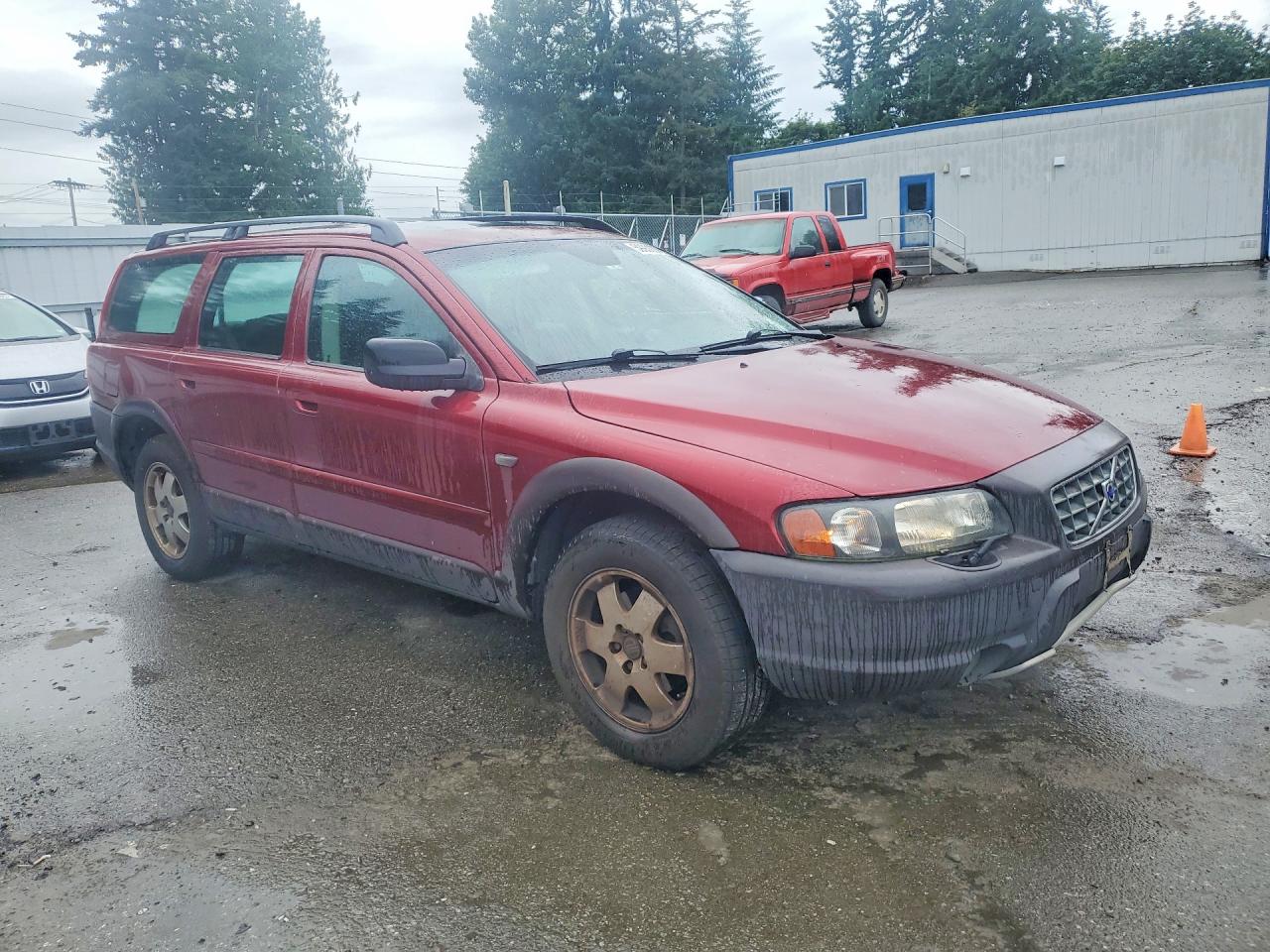 2003 VOLVO XC70