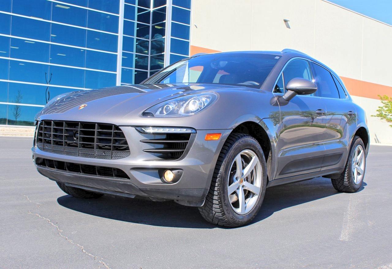 2015 PORSCHE MACAN