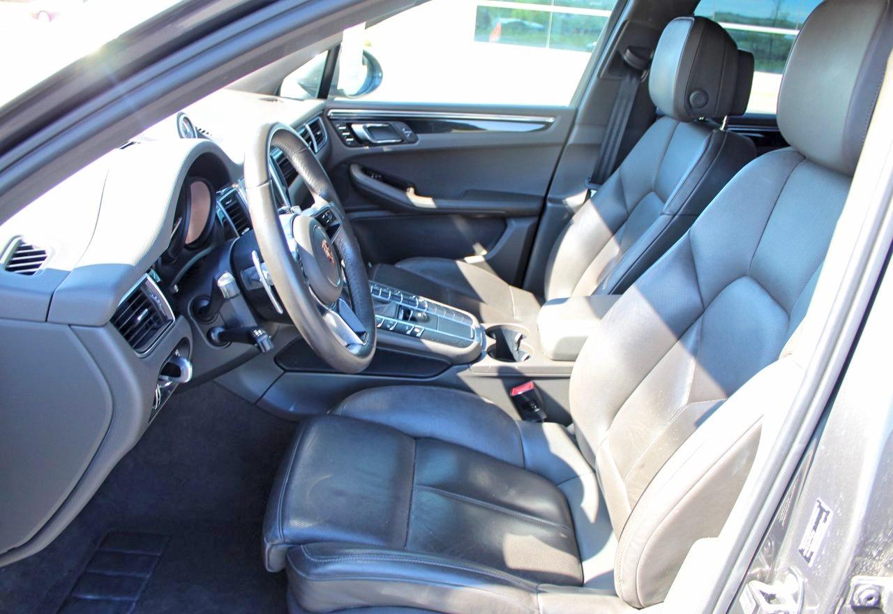 2015 PORSCHE MACAN