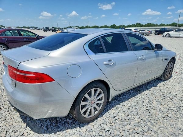 2019 JAGUAR XE
