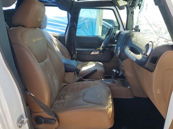 2015 JEEP WRANGLER UNLIMITED SAHARA 4X4