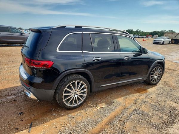 2022 MERCEDES-BENZ GLB GLB250