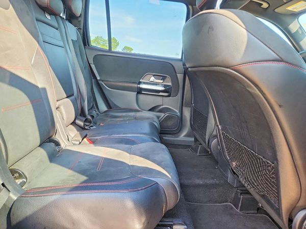 2022 MERCEDES-BENZ GLB GLB250