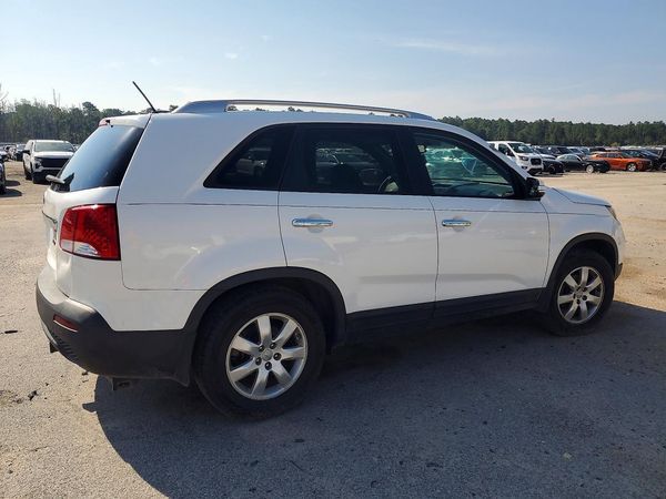 2013 KIA SORENTO Base / LX