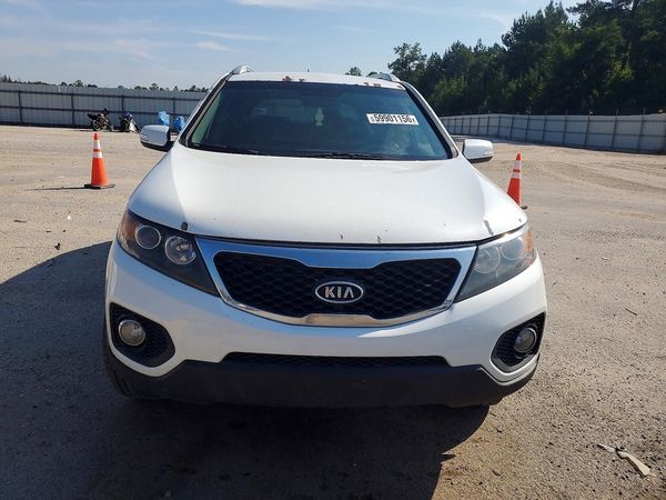 2013 KIA SORENTO Base / LX