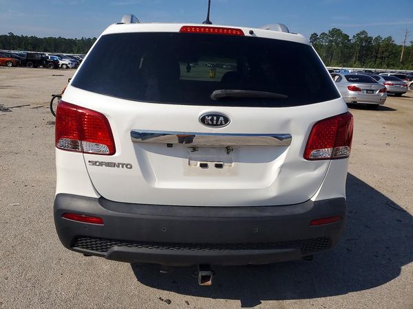 2013 KIA SORENTO Base / LX