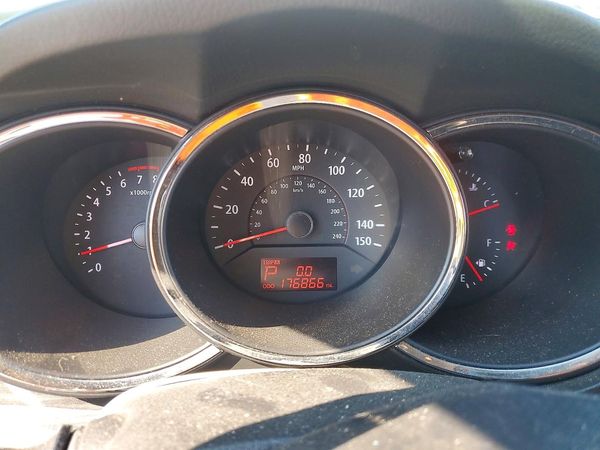 2013 KIA SORENTO Base / LX
