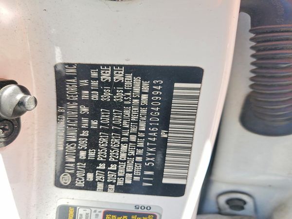 2013 KIA SORENTO Base / LX