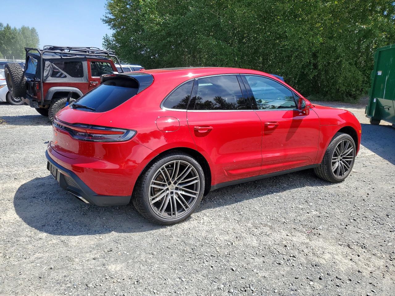 2023 PORSCHE MACAN