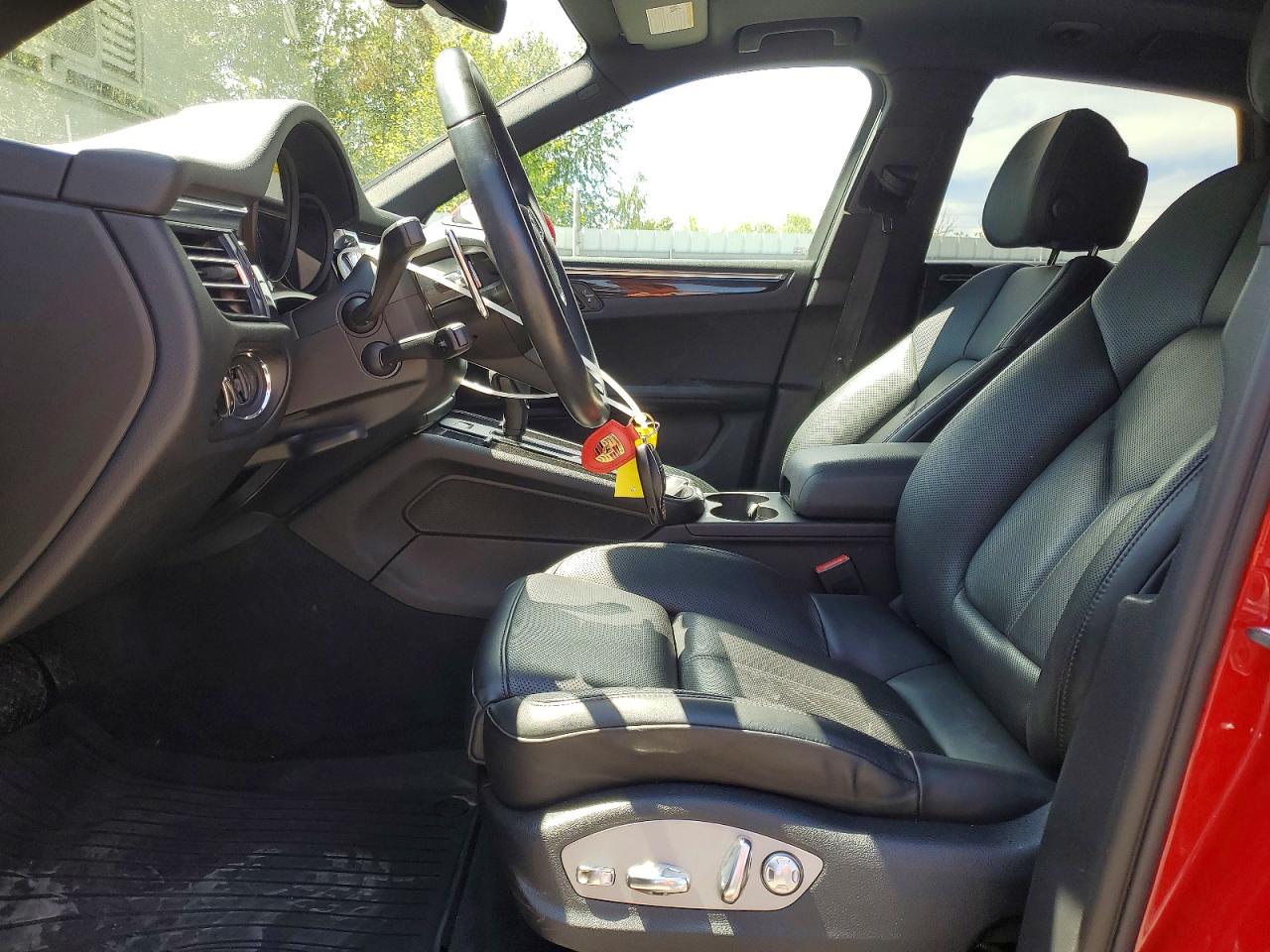 2023 PORSCHE MACAN
