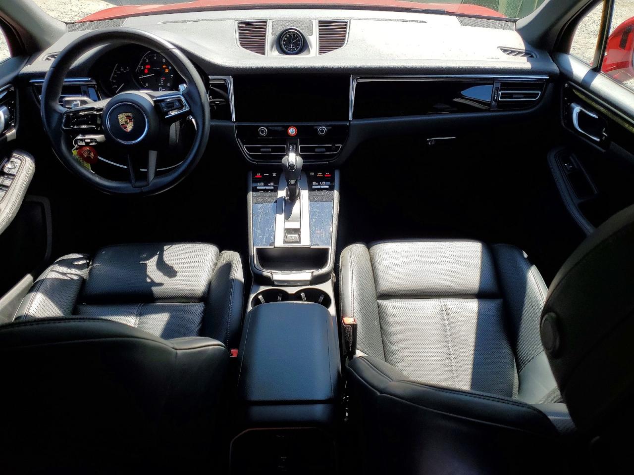 2023 PORSCHE MACAN