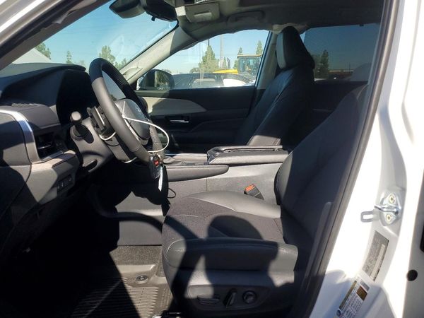 2026 TOYOTA GRAND HIGHLANDER