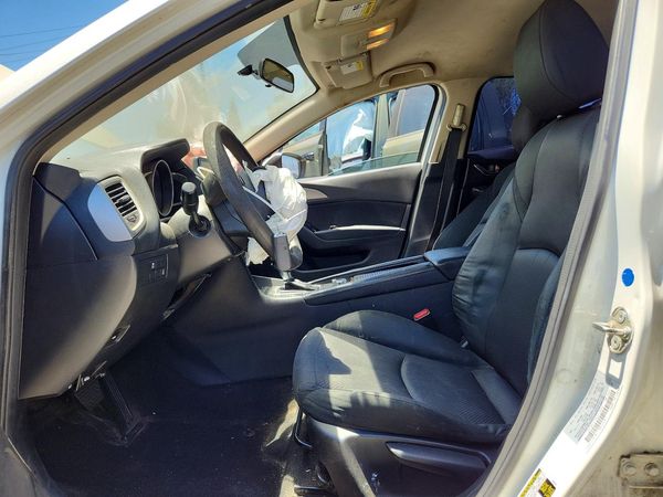 2017 MAZDA 3 Sport