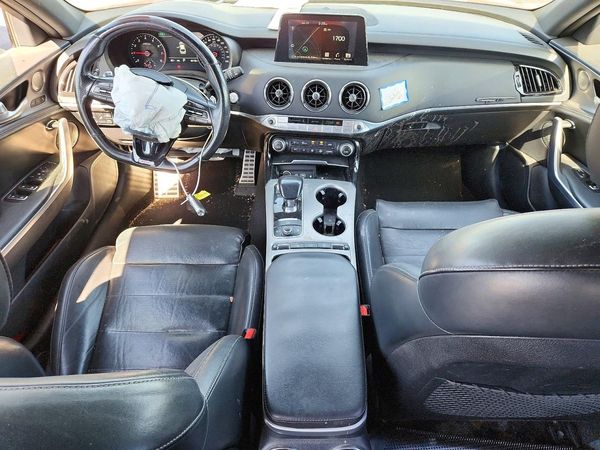 2019 KIA STINGER GT2