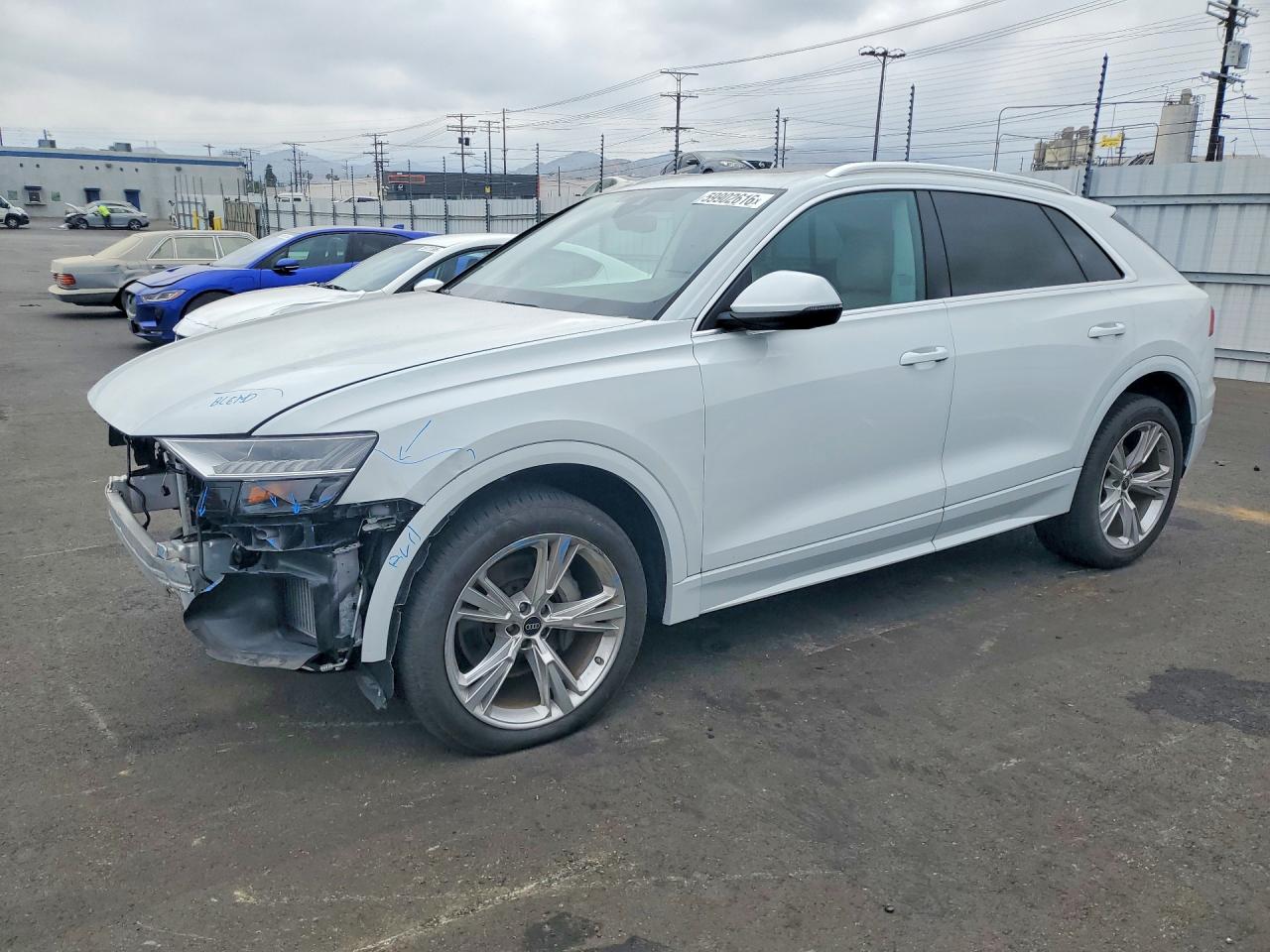 2023 AUDI Q8 quattro Premium
