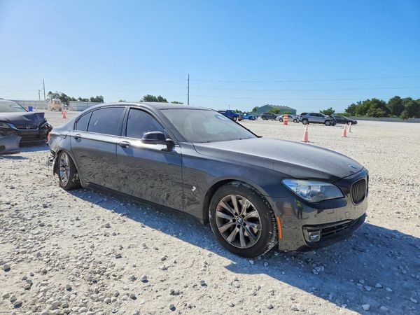2014 BMW 740 xDrive