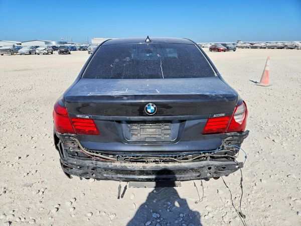 2014 BMW 740 xDrive