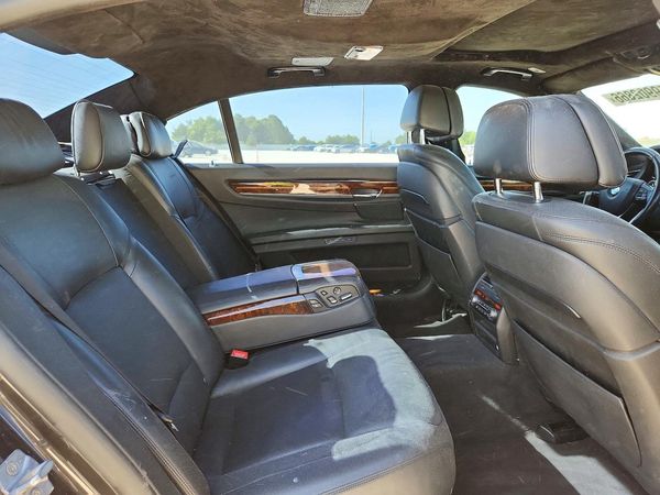 2014 BMW 740 xDrive