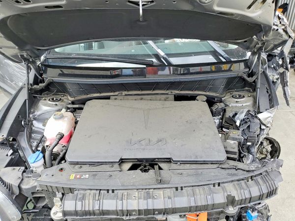 2023 KIA NIRO Wind