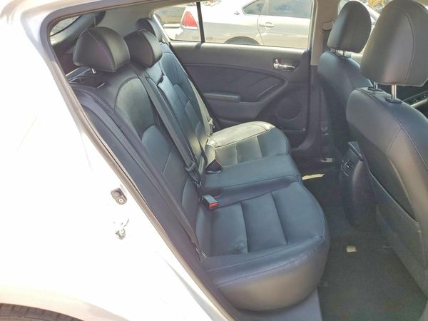 2017 KIA FORTE EX