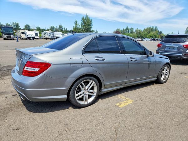 2013 MERCEDES-BENZ C C300