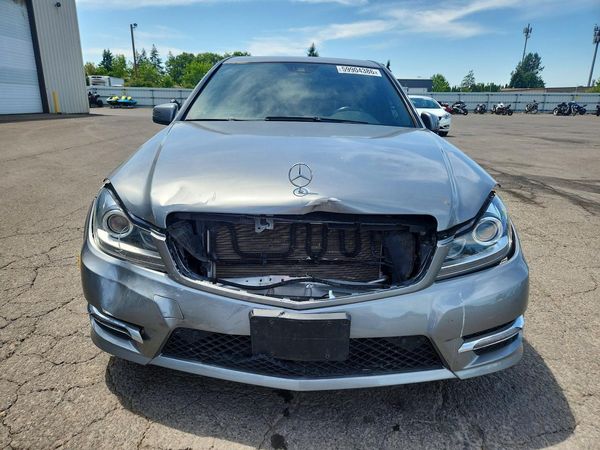 2013 MERCEDES-BENZ C C300