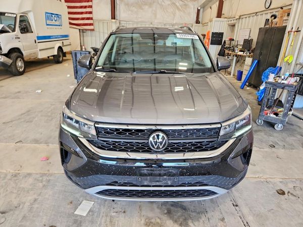 2024 VOLKSWAGEN TAOS 4Motion SE