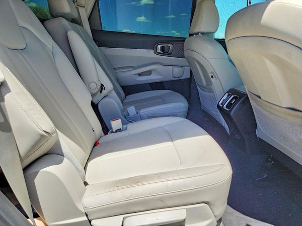 2025 KIA SORENTO EX; X-Line EX
