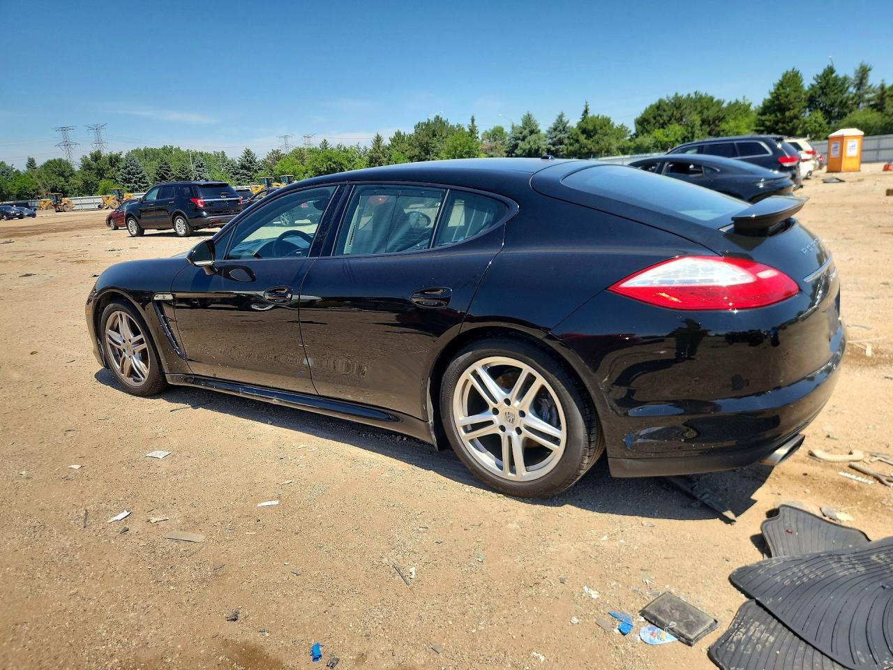 2012 PORSCHE PANAMERA Base (2WD), 4 (4WD)