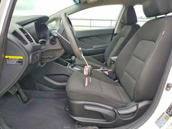 2018 KIA FORTE LX Base