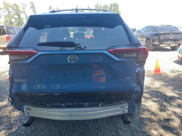 2025 TOYOTA RAV4 SE