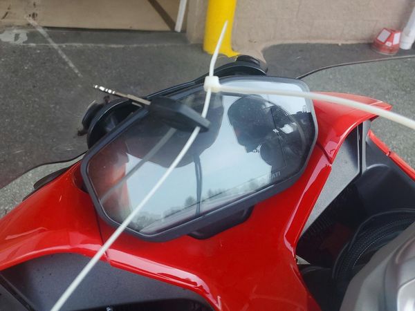 2023 DUCATI SUPERSPORT — KEYF