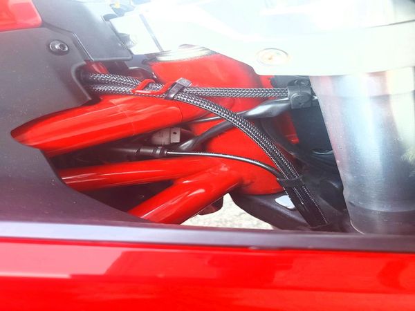 2023 DUCATI SUPERSPORT — VINL