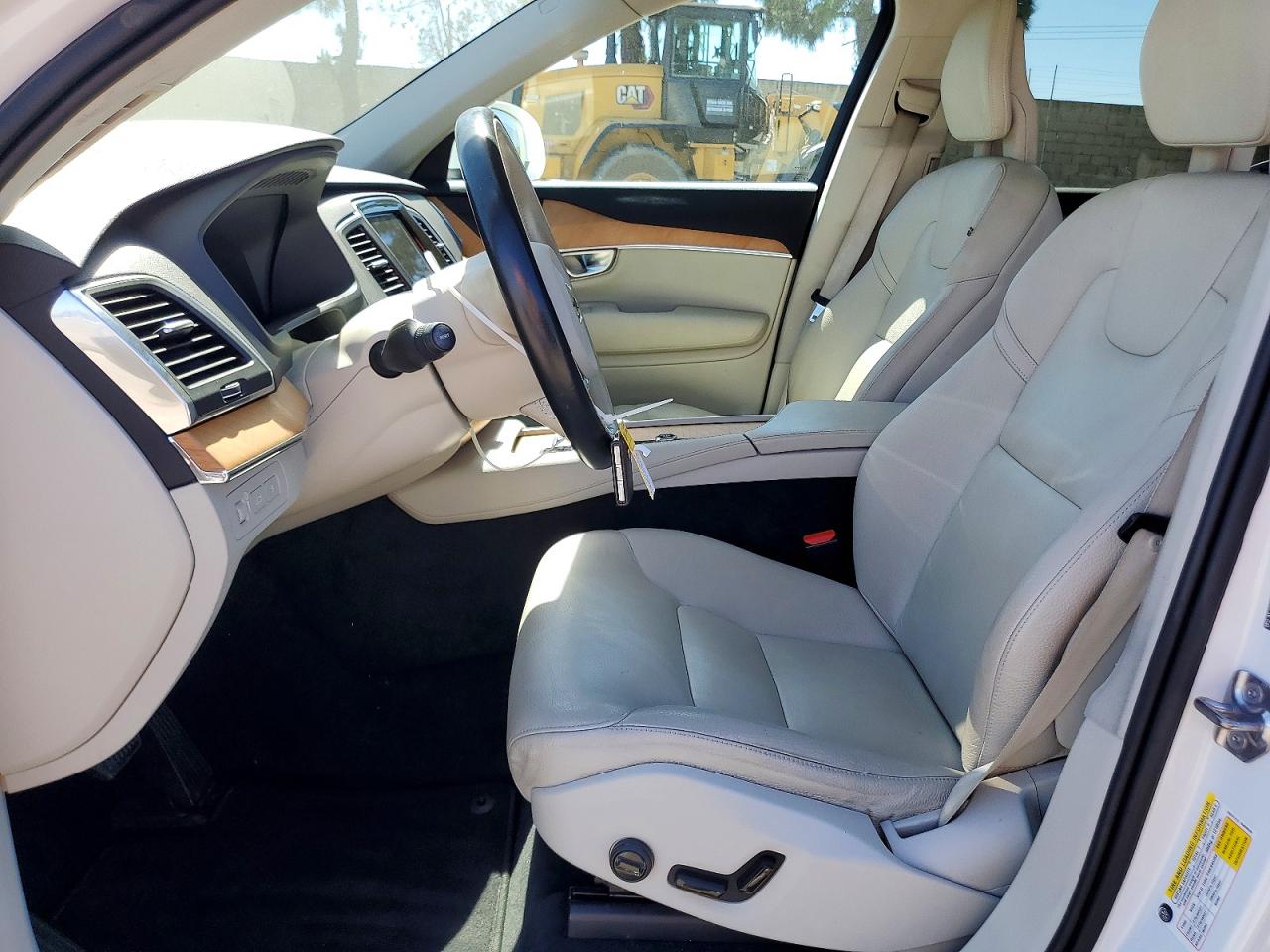 2022 VOLVO XC90 Momentum (excl S60)
