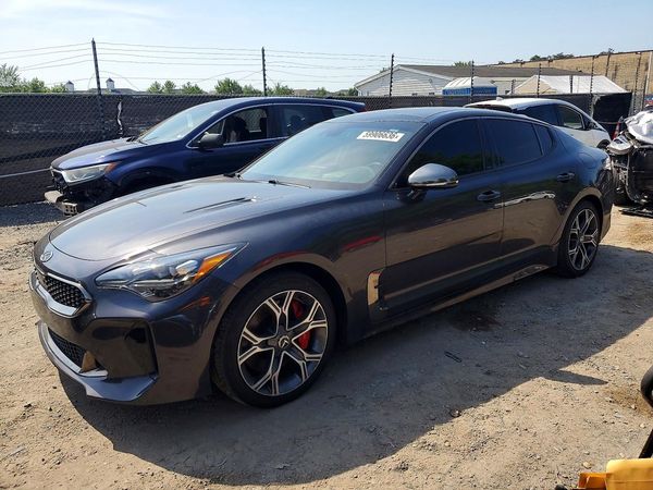 2019 KIA STINGER