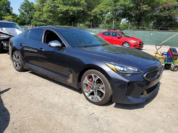 2019 KIA STINGER