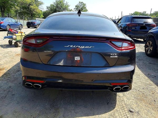 2019 KIA STINGER
