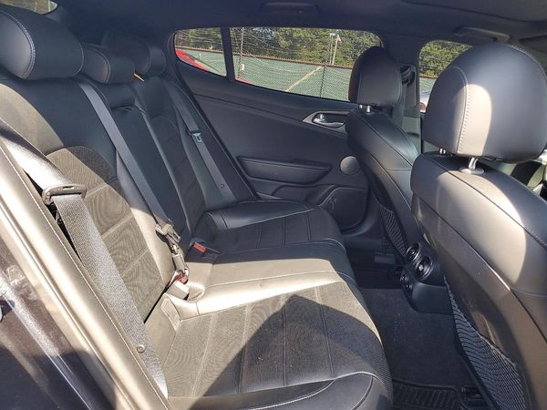 2019 KIA STINGER