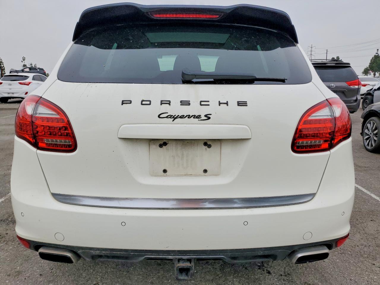 2012 PORSCHE CAYENNE S