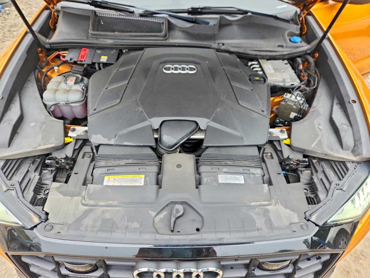 2020 AUDI Q8 S Line quattro Prestige