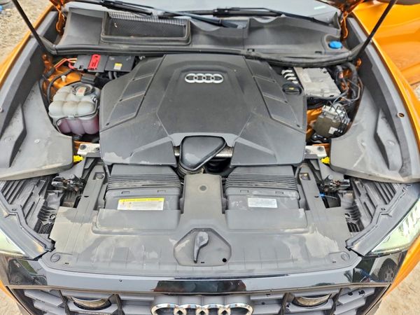 2020 AUDI Q8 S Line quattro Prestige