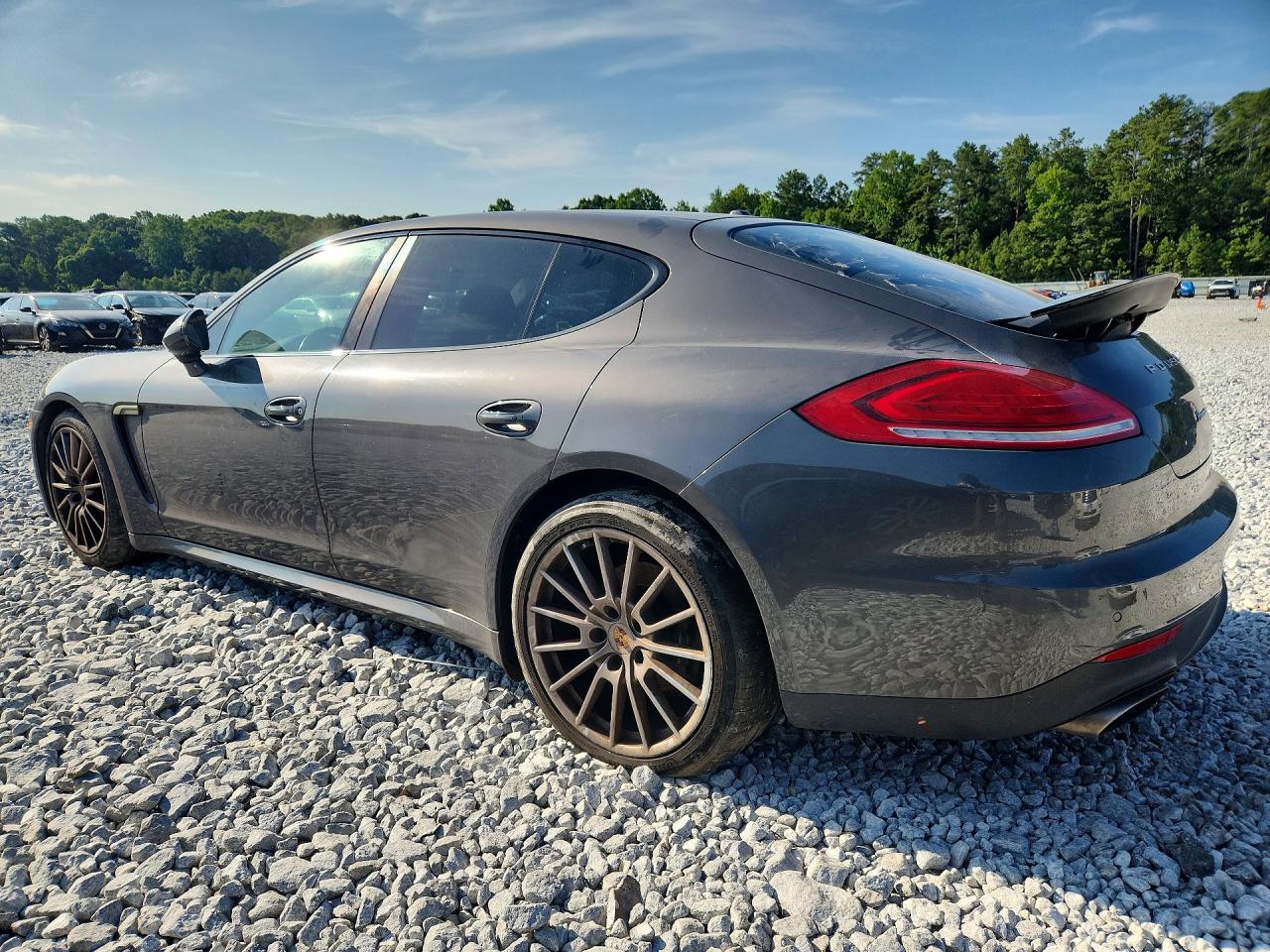 2016 PORSCHE PANAMERA Base (2WD), 4 (4WD)