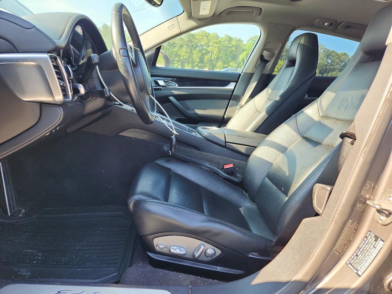 2016 PORSCHE PANAMERA Base (2WD), 4 (4WD)