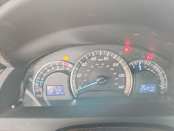 2012 TOYOTA CAMRY