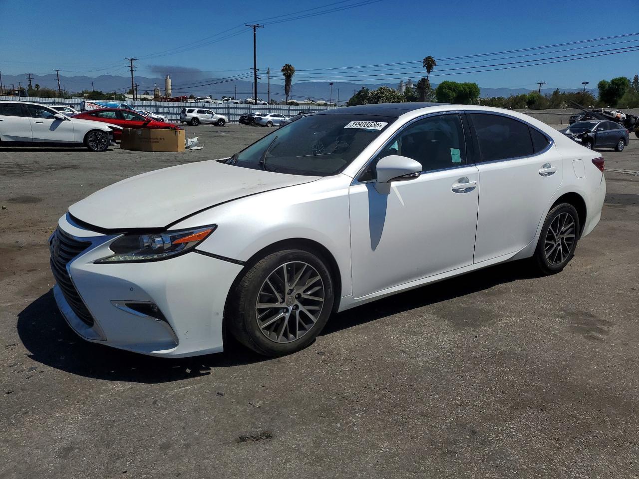 2017 LEXUS ES