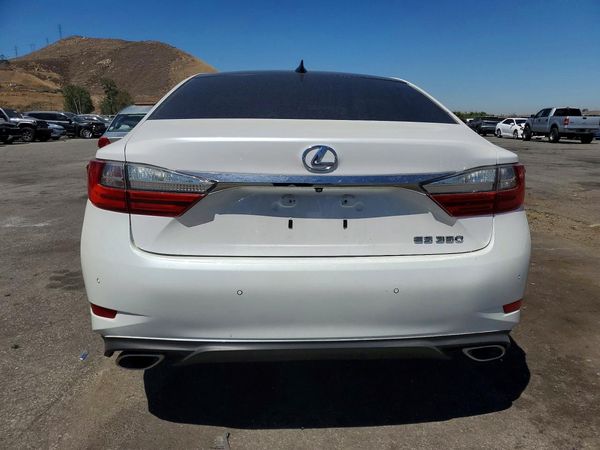 2017 LEXUS ES