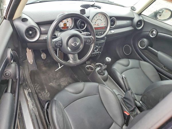 2013 MINI COOPER